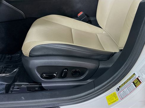 Used 2019 Lexus ES 350 w/ Premium Package FWD image 18
