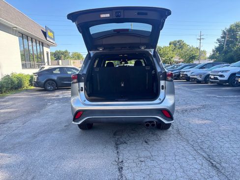 Used 2025 Toyota Highlander XSE AWD/4WD image 34