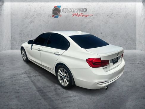 Used 2018 BMW 320i xDrive Sedan AWD/4WD image 3