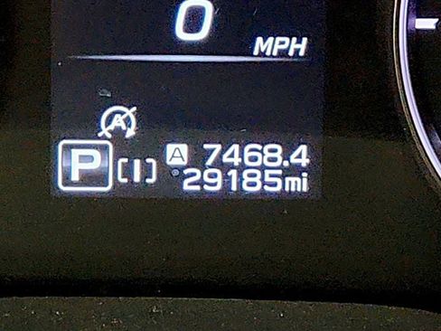 Used 2024 Subaru Crosstrek 2.0i Premium AWD/4WD image 14