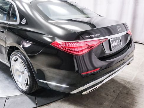 Certified 2024 Mercedes-Benz Maybach S 580 4MATIC image 8