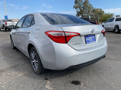 Used 2016 Toyota Corolla LE FWD image 11