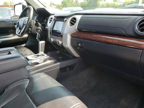 Used 2017 Toyota Tundra Limited w/ Limited Premium Package AWD/4WD image 17