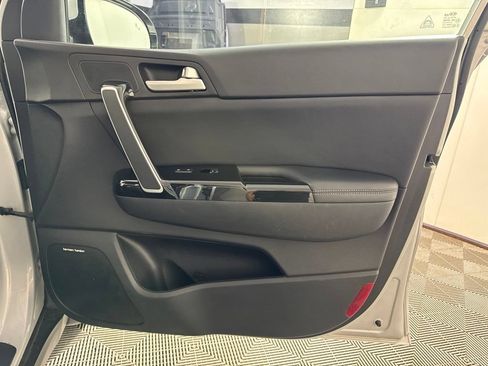 Used 2019 Kia Sportage EX w/ Option Group 040 AWD/4WD image 21