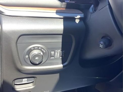 Certified 2023 Jeep Grand Cherokee Summit image 29