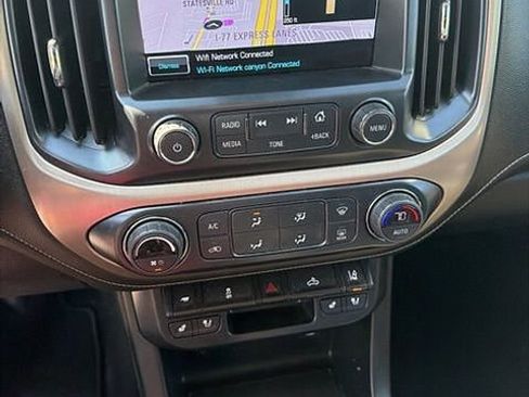 Used 2018 GMC Canyon Denali image 7