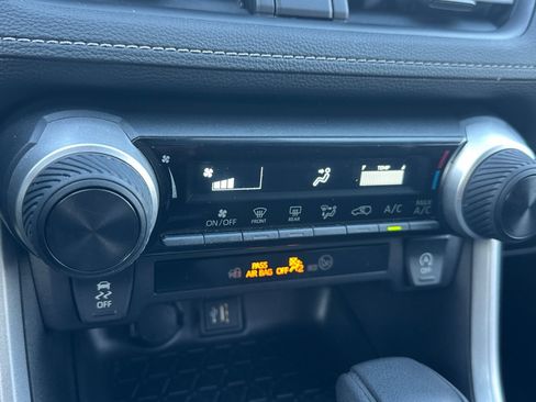 Certified 2025 Toyota RAV4 LE image 27