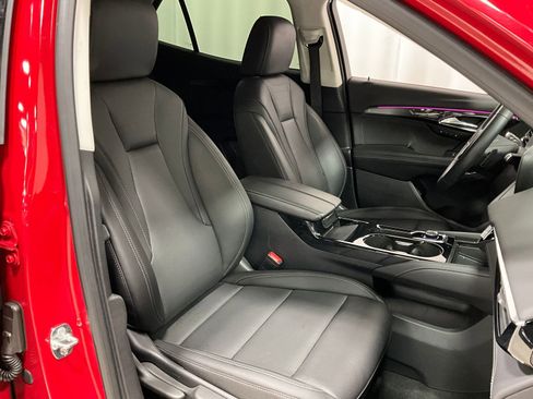 Used 2025 Buick Envision Preferred image 8