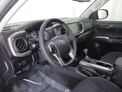 Used 2023 Toyota Tacoma 4x4 Double Cab w/ Trail Edition image 9