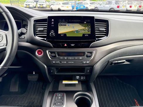 Used 2023 Honda Passport TrailSport image 19