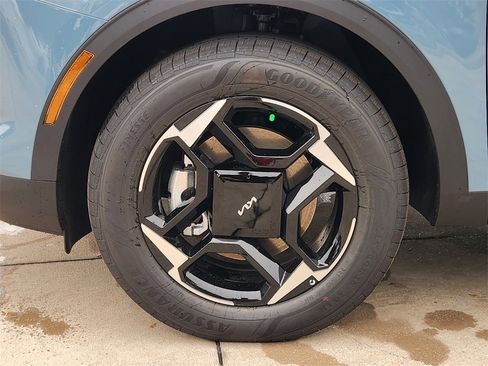 New 2026 Kia Sportage EX image 7