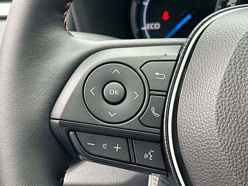 New 2025 Toyota RAV4 SE image 29