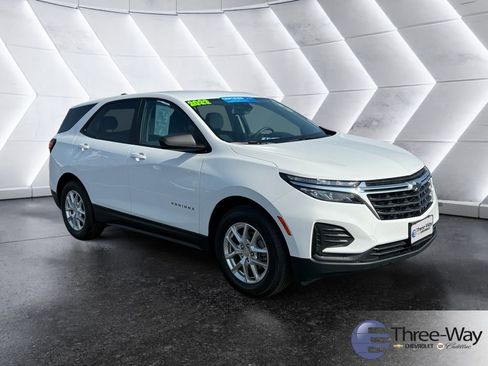 Certified 2022 Chevrolet Equinox LS w/ LS Convenience Package image 7