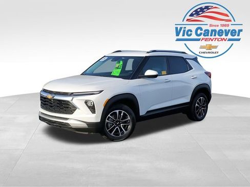 Certified 2025 Chevrolet TrailBlazer LT w/ Convenience Package image 1