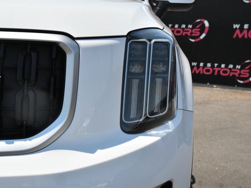 Used 2025 Kia Telluride LX FWD image 11