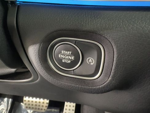 Certified 2025 Mercedes-Benz GLS 450 4MATIC image 16