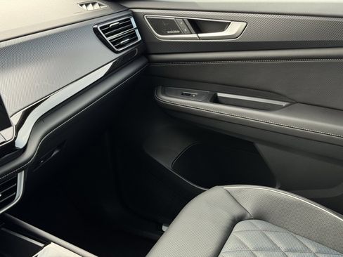 New 2026 Volkswagen Atlas Cross Sport SEL Premium R-Line image 36