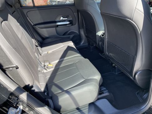 Certified 2025 Mercedes-Benz GLB 250 image 43