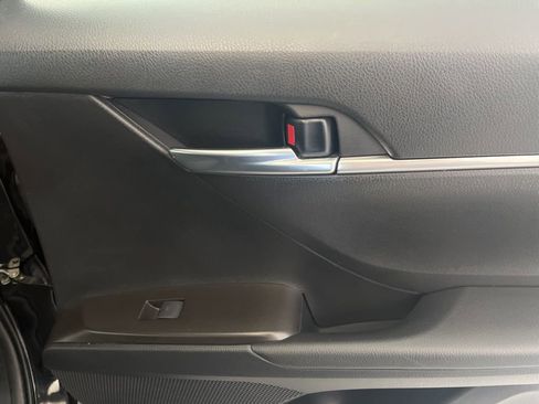 Used 2023 Toyota Camry SE FWD image 51