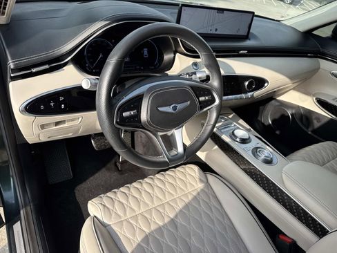 Used 2022 Genesis GV70 3.5T Sport w/ Sport Prestige Package image 18