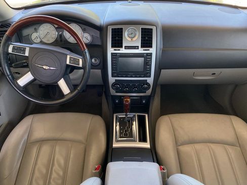 Used 2007 Chrysler 300 C RWD image 21