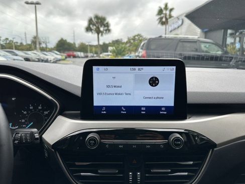 Used 2022 Ford Escape SEL image 30