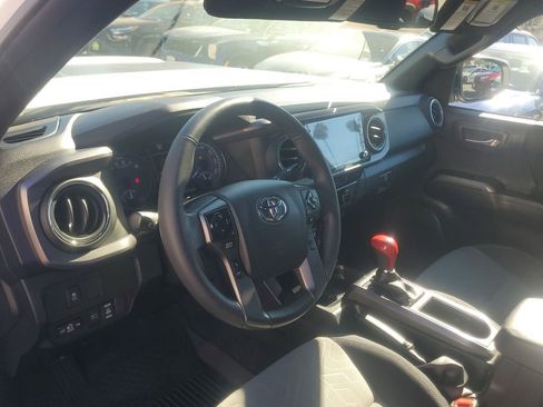 Used 2023 Toyota Tacoma TRD Sport image 16