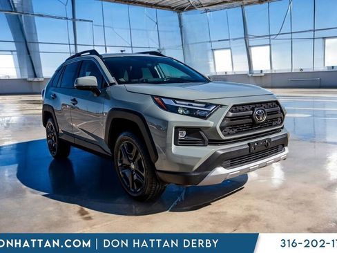 Used 2023 Toyota RAV4 Adventure image 32