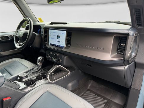 Used 2022 Ford Bronco Outer Banks AWD/4WD image 23