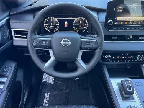 New 2026 Nissan Rogue Platinum image 16