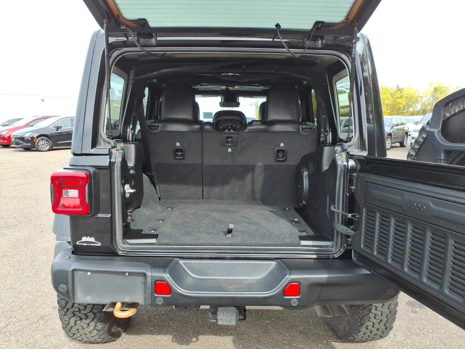 Used 2023 Jeep Wrangler Unlimited Rubicon 392 w/ Xtreme Recon 35" Tire Package AWD/4WD image 16