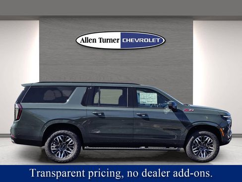 New 2026 Chevrolet Suburban Z71 w/ Comfort Package image 11