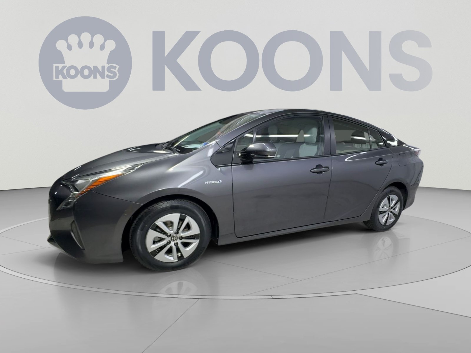 Used 2017 Toyota Prius Four FWD image 5