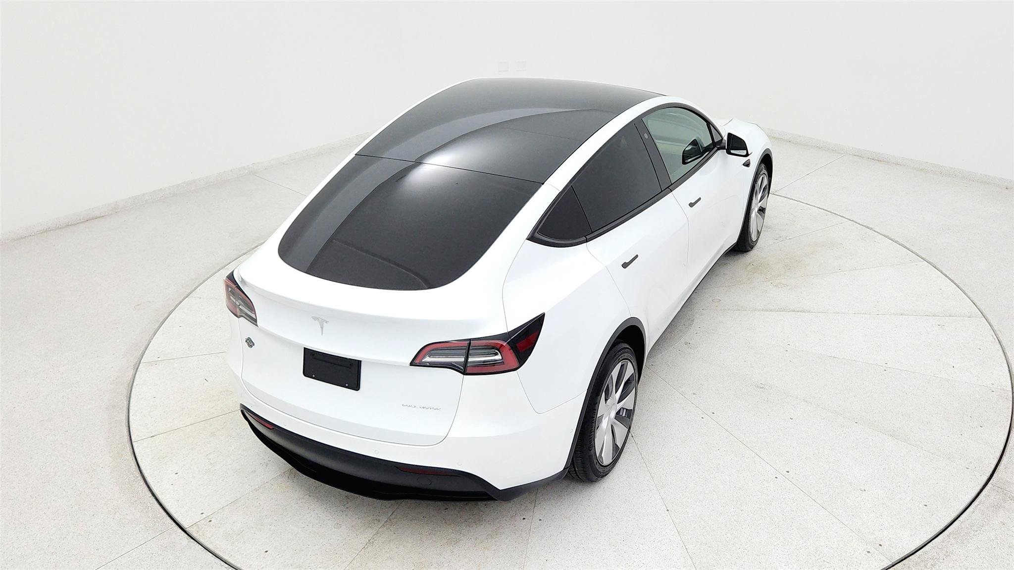 Used 2022 Tesla Model Y Long Range AWD/4WD image 34