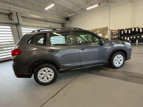Used 2022 Subaru Forester AWD/4WD image 13
