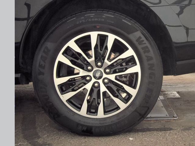 Used 2025 Ford Expedition Platinum AWD/4WD image 27