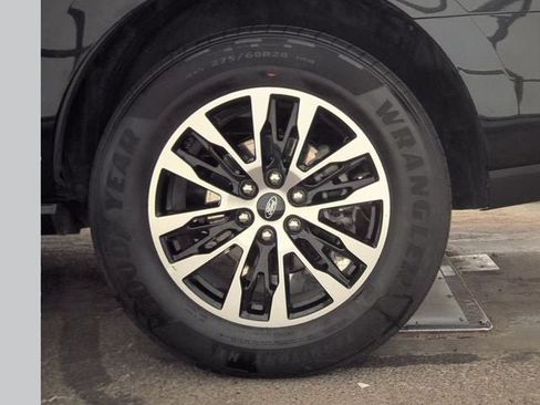 Used 2025 Ford Expedition Platinum AWD/4WD image 27
