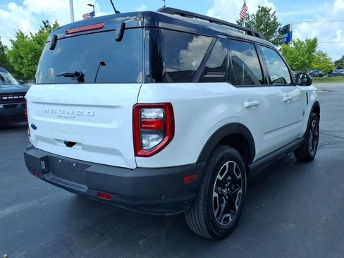Used 2023 Ford Bronco Sport Outer Banks w/ Tech Package AWD/4WD image 4