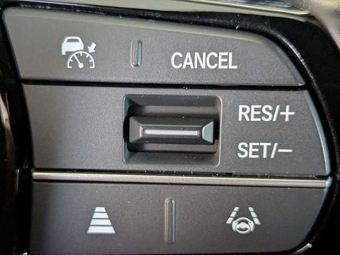 Used 2025 Honda HR-V Sport image 26