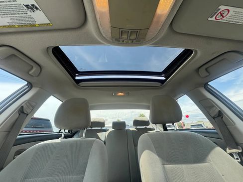 Used 2012 Toyota Corolla LE w/ Premium Pkg FWD image 36