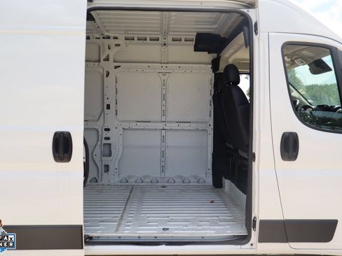 Used 2024 RAM ProMaster 2500 w/ Convenience Group FWD image 26
