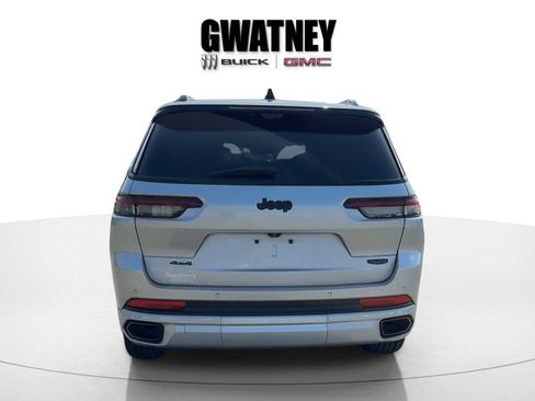 Used 2023 Jeep Grand Cherokee L Summit w/ Advanced Protech Group IV AWD/4WD image 6