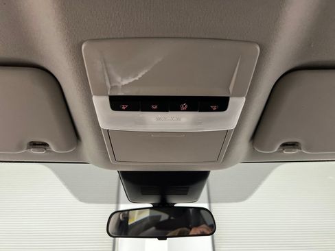 Used 2024 Nissan Sentra SV FWD image 60