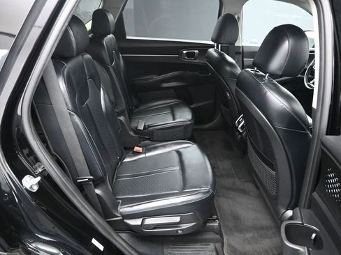 Certified 2021 Kia Sorento S image 37