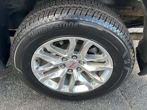 Used 2021 GMC Sierra 1500 SLT AWD/4WD image 38