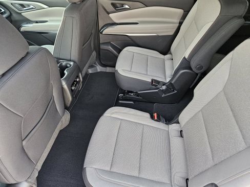 New 2027 Chevrolet Traverse LT FWD image 27