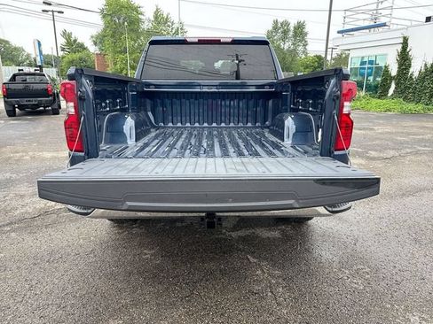 Used 2022 Chevrolet Silverado 1500 LT AWD/4WD image 24