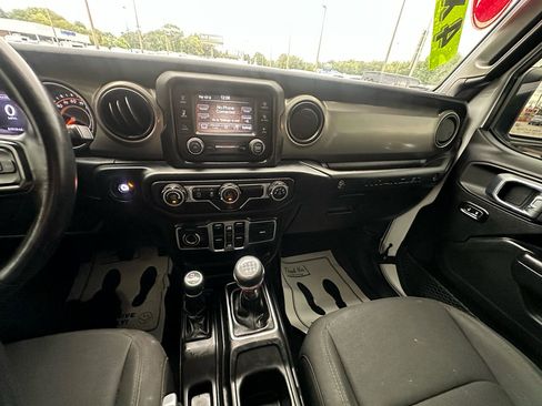 Used 2018 Jeep Wrangler Unlimited Sport S image 21