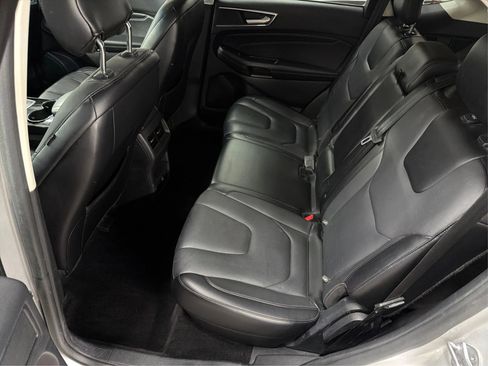 Used 2017 Ford Edge Titanium FWD image 13