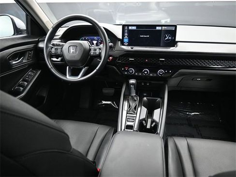 Certified 2023 Honda Accord Touring image 10